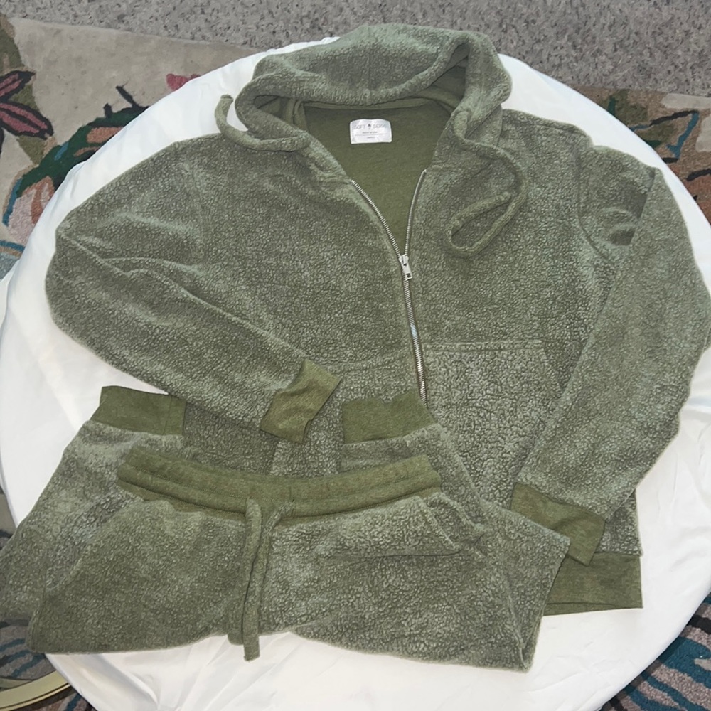 Soft Serve Two piece hooded jogger sweatsuit